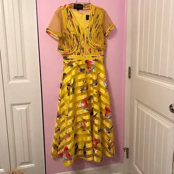 Moshita Couture yellow bird printed Dress with matching jacket size medium - Picture 1 of 10
